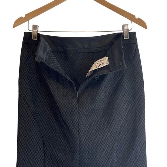 Armani Collezioni Wool Blend Skirt Size 4 Black Back Slits Excellent Condition - Picture 5 of 9